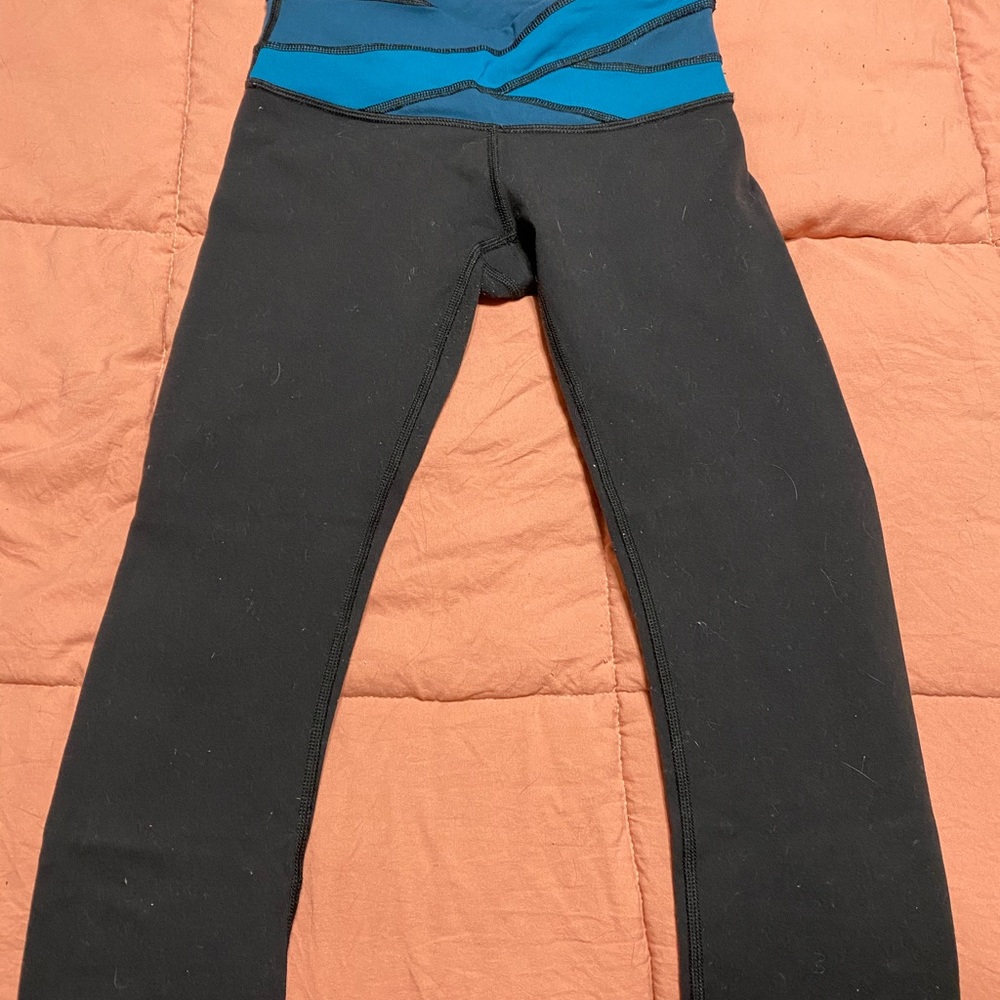 Lululemon leggings with a fun band